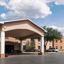 Quality Suites of Midland