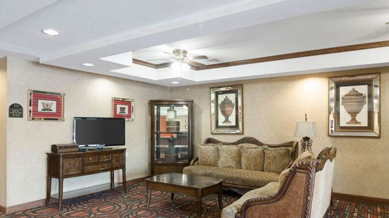 <b>Quality Suites of Midland Lobby</b>. Images powered by <a href="https://iceportal.shijigroup.com/" title="IcePortal" target="_blank">IcePortal</a>.