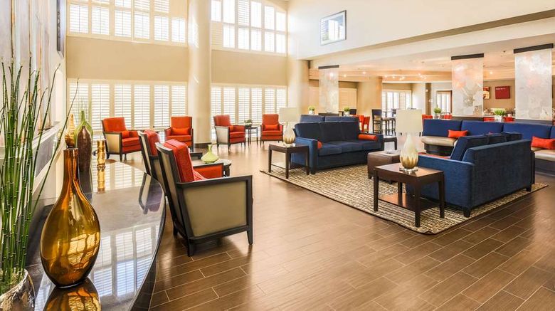 <b>Comfort Suites DFW N Grapevine Lobby</b>. Images powered by <a href="https://iceportal.shijigroup.com/" title="IcePortal" target="_blank">IcePortal</a>.