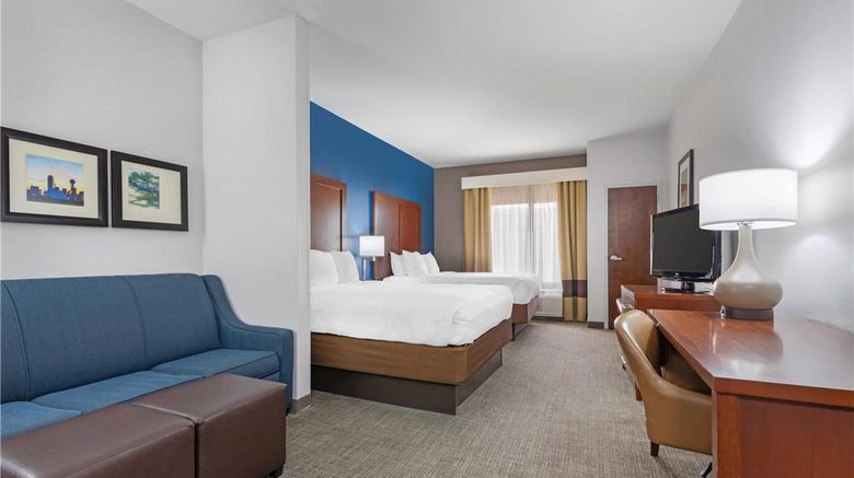 <b>Comfort Suites DFW N Grapevine Suite</b>. Images powered by <a href="https://iceportal.shijigroup.com/" title="IcePortal" target="_blank">IcePortal</a>.