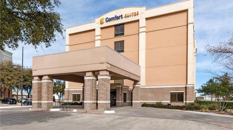 <b>Comfort Suites DFW N Grapevine Exterior</b>. Images powered by <a href="https://iceportal.shijigroup.com/" title="IcePortal" target="_blank">IcePortal</a>.