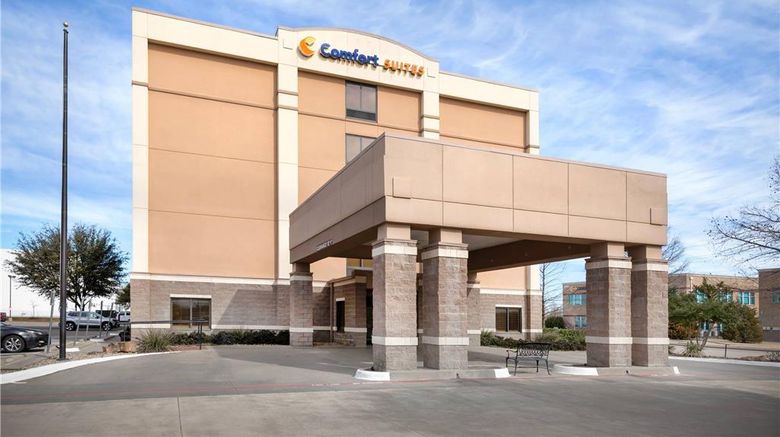 <b>Comfort Suites DFW N Grapevine Exterior</b>. Images powered by <a href="https://iceportal.shijigroup.com/" title="IcePortal" target="_blank">IcePortal</a>.