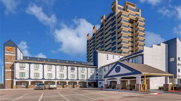 Comfort Inn & Suites Market Ctr Exterior