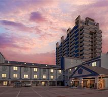 Comfort Inn & Suites Market Ctr Exterior