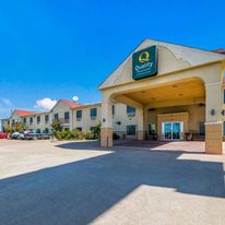 Quality Inn and Suites Terrell