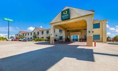 Quality Inn and Suites Terrell
