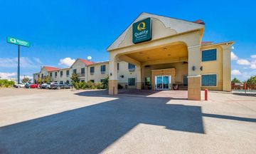 Quality Inn and Suites Terrell