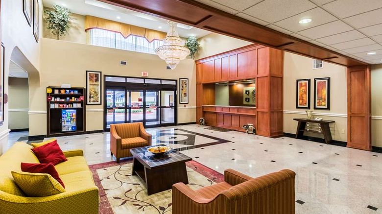 <b>Comfort Suites Westchase Lobby</b>. Images powered by <a href="https://iceportal.shijigroup.com/" title="IcePortal" target="_blank">IcePortal</a>.