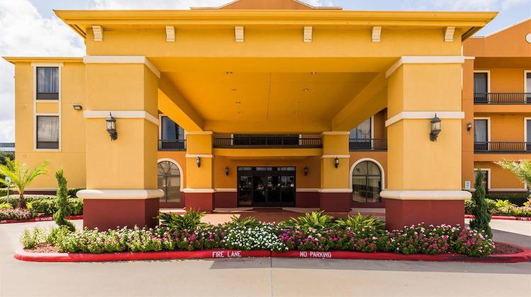Comfort Suites Westchase Exterior
