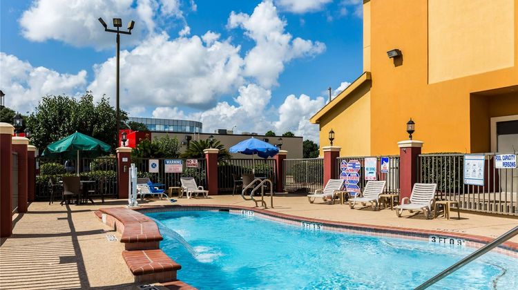 Comfort Suites Westchase Pool