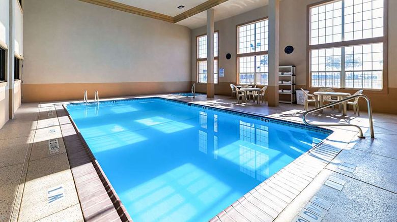 <b>Quality Inn & Suites Lubbock Pool</b>. Images powered by <a href="https://iceportal.shijigroup.com/" title="IcePortal" target="_blank">IcePortal</a>.