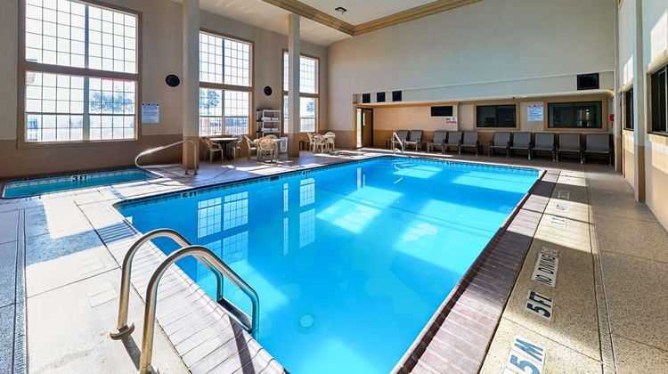 Quality Inn & Suites Lubbock Pool