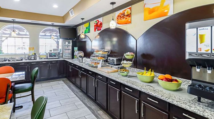 Quality Inn & Suites Lubbock Restaurant
