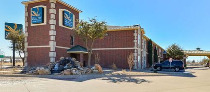 Quality Inn & Suites Lubbock Exterior