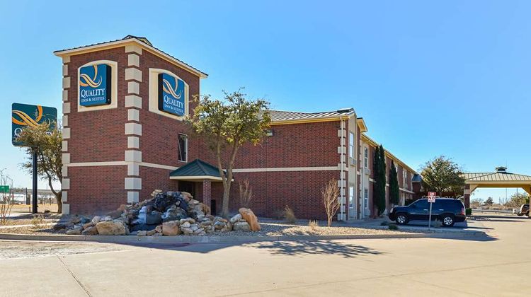 Quality Inn & Suites Lubbock Exterior