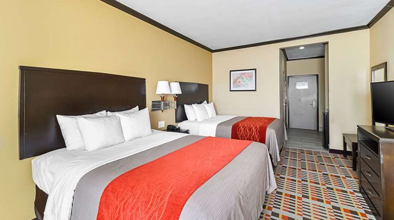 <b>Quality Inn & Suites Lubbock Room</b>. Images powered by <a href="https://iceportal.shijigroup.com/" title="IcePortal" target="_blank">IcePortal</a>.