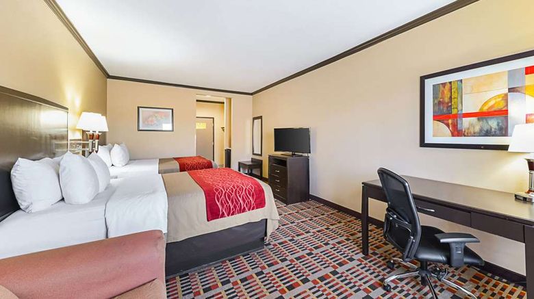 <b>Quality Inn & Suites Lubbock Room</b>. Images powered by <a href="https://iceportal.shijigroup.com/" title="IcePortal" target="_blank">IcePortal</a>.