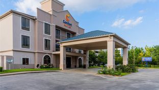 Comfort Suites