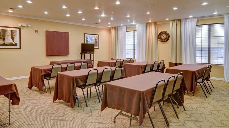 <b>Comfort Suites near Alliance Meeting</b>. Images powered by <a href="https://iceportal.shijigroup.com/" title="IcePortal" target="_blank">IcePortal</a>.
