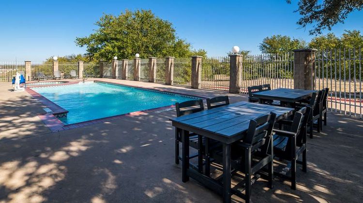 Comfort Suites near Alliance Pool