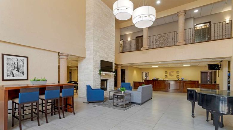 <b>Comfort Suites Kingwood / Humble / IAH Lobby</b>. Images powered by <a href="https://iceportal.shijigroup.com/" title="IcePortal" target="_blank">IcePortal</a>.