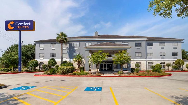 <b>Comfort Suites Kingwood / Humble / IAH Exterior</b>. Images powered by <a href="https://iceportal.shijigroup.com/" title="IcePortal" target="_blank">IcePortal</a>.