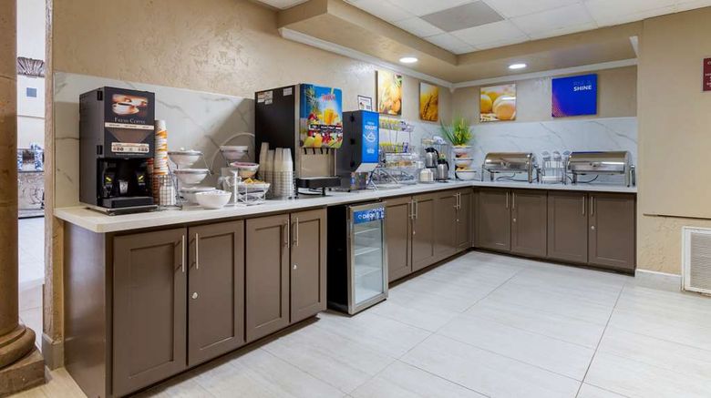 <b>Comfort Suites Kingwood / Humble / IAH Restaurant</b>. Images powered by <a href="https://iceportal.shijigroup.com/" title="IcePortal" target="_blank">IcePortal</a>.