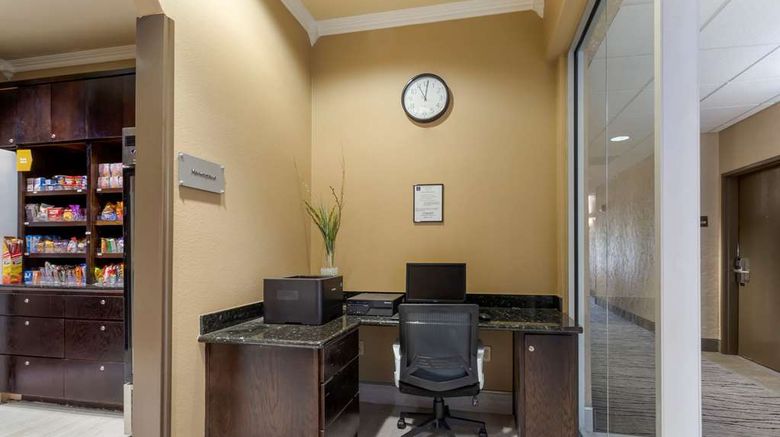 <b>Comfort Suites Kingwood / Humble / IAH Other</b>. Images powered by <a href="https://iceportal.shijigroup.com/" title="IcePortal" target="_blank">IcePortal</a>.