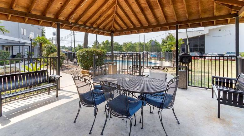 <b>Comfort Suites Kingwood / Humble / IAH Pool</b>. Images powered by <a href="https://iceportal.shijigroup.com/" title="IcePortal" target="_blank">IcePortal</a>.