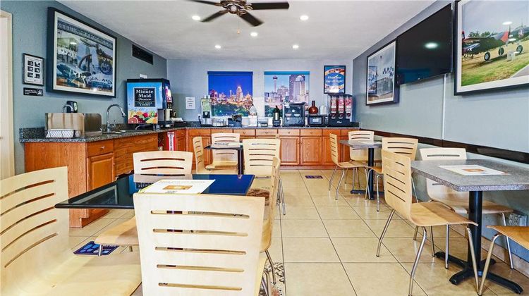 Rodeway Inn near Lackland AFB Restaurant