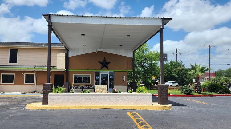 Rodeway Inn near Lackland AFB Exterior