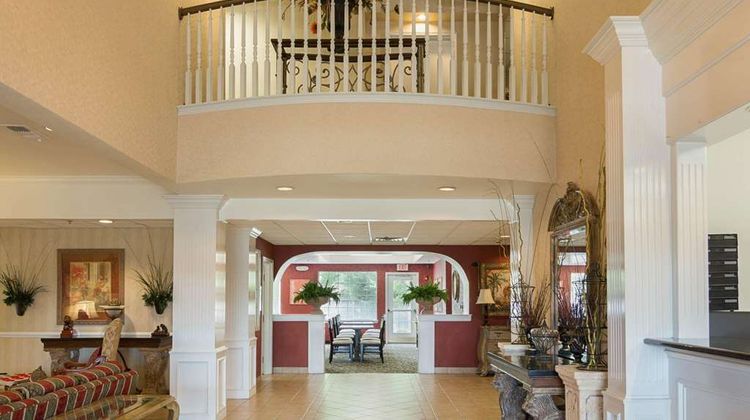Comfort Suites Lobby