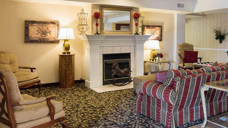 <b>Comfort Suites Lobby</b>. Images powered by <a href="https://iceportal.shijigroup.com/" title="IcePortal" target="_blank">IcePortal</a>.