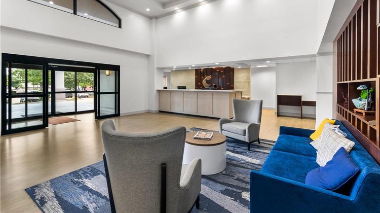 Comfort Suites Austin Airport Lobby