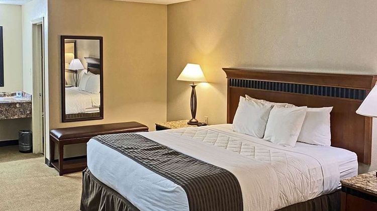 Rodeway Inn Room