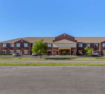 Comfort Suites Plainview Exterior