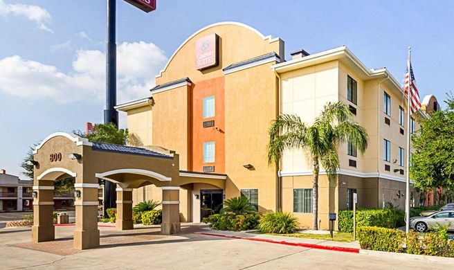 Comfort Suites Exterior