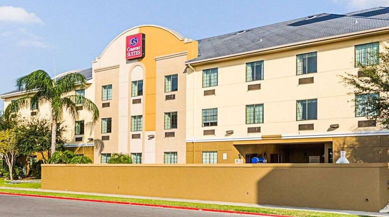 <b>Comfort Suites Exterior</b>. Images powered by <a href="https://iceportal.shijigroup.com/" title="IcePortal" target="_blank">IcePortal</a>.