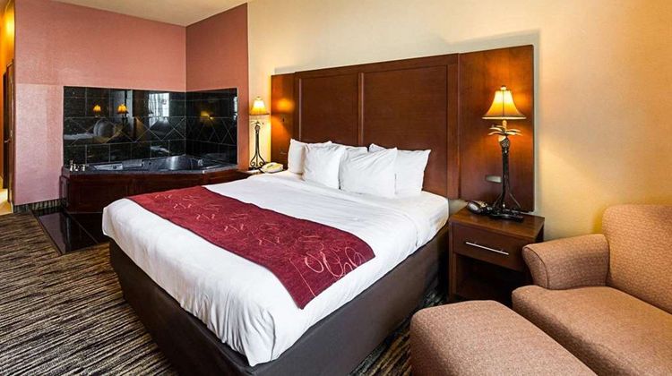 Comfort Suites Suite