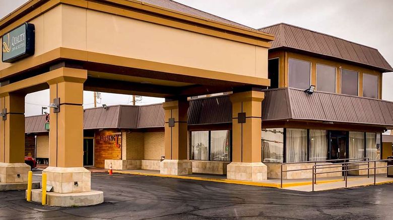 <b>Quality Inn and Suites Airport El Paso Exterior</b>. Images powered by <a href="https://iceportal.shijigroup.com/" title="IcePortal" target="_blank">IcePortal</a>.
