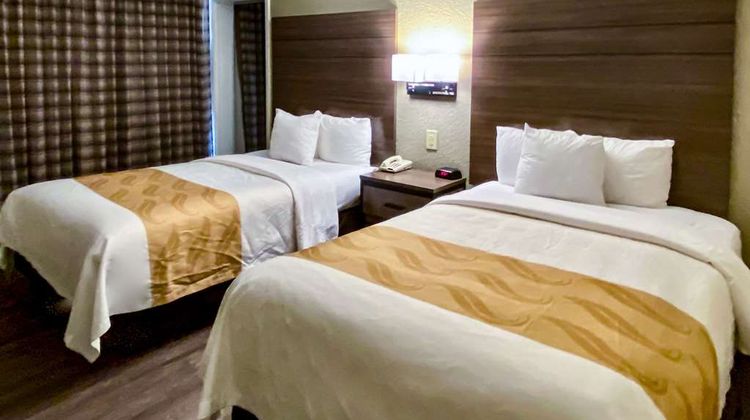 Quality Inn and Suites Airport El Paso Suite