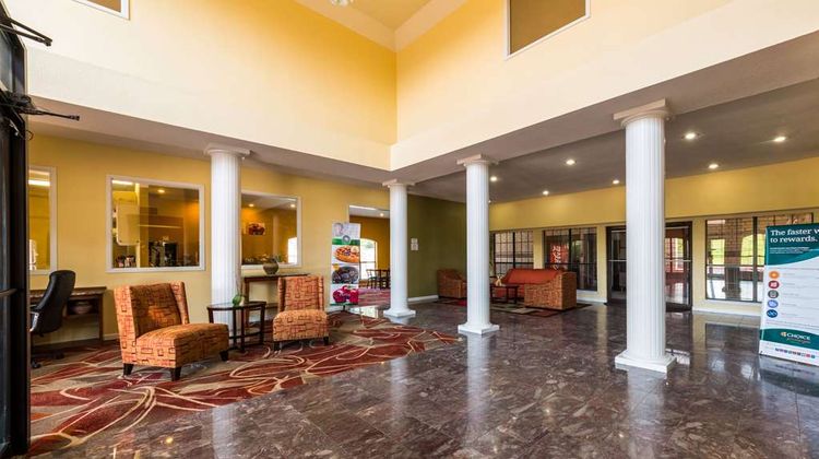 Quality Inn San Marcos Lobby