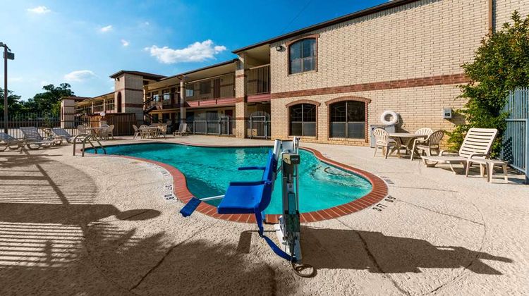 Quality Inn San Marcos Pool