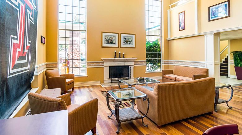 <b>Quality Suites Lubbock Southwest Lobby</b>. Images powered by <a href="https://iceportal.shijigroup.com/" title="IcePortal" target="_blank">IcePortal</a>.