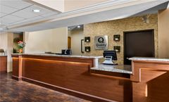 Quality Suites Las Colinas Center