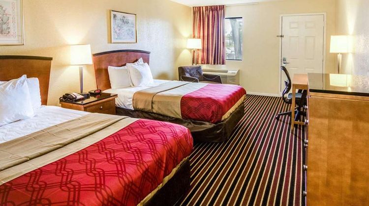 Rodeway Inn Room