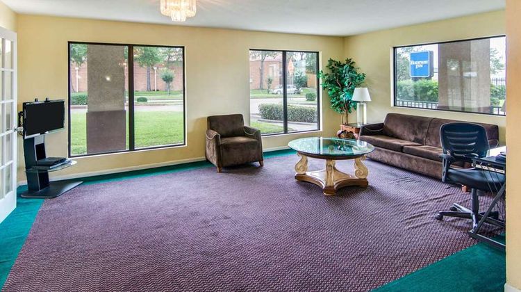 Rodeway Inn Lobby
