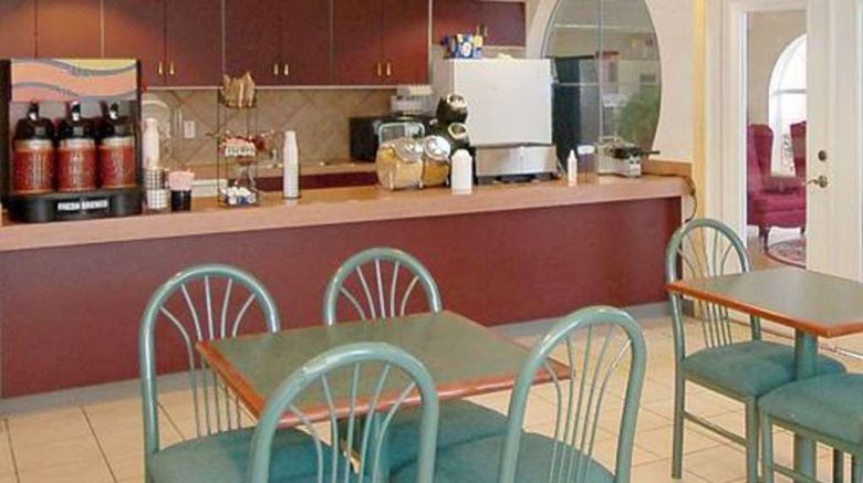 <b>Quality Inn and Suites Kerrville Restaurant</b>. Images powered by <a href="https://iceportal.shijigroup.com/" title="IcePortal" target="_blank">IcePortal</a>.