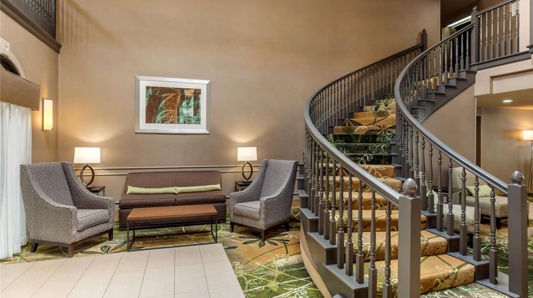 Quality Suites Sherman Lobby