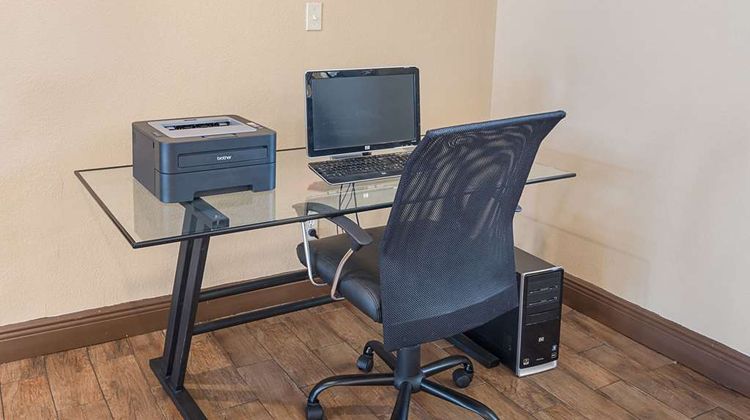 Quality Suites Temple Other
